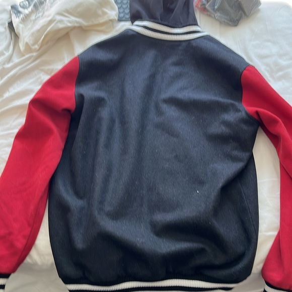 Harry Potter Gryffindor Varsity jacket NWT - Picture 4 of 4